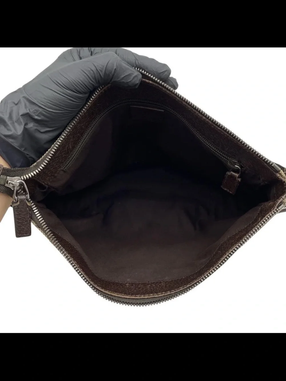 Gucci Beige Brown GG Canvas Messenger Bag with Dark Brown Trim